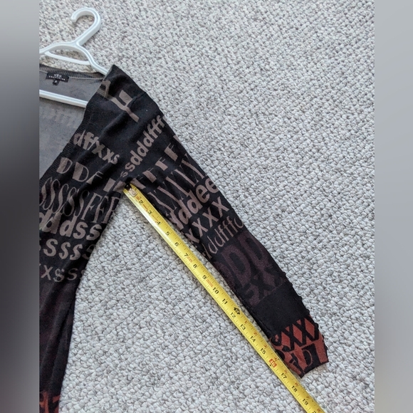 Vex Collection Women's (Small) Extra-Long V-neck Button-Down Cardigan/Sweater - Picture 10 of 11